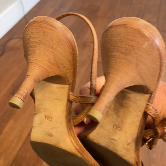Tory Burch sandals - Picture 2 of 3
